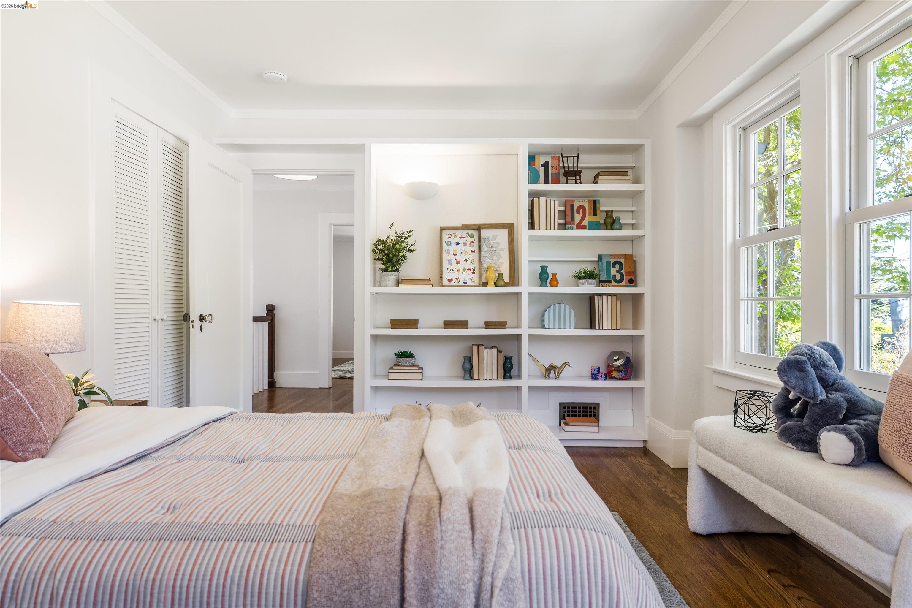 900 Euclid Avenue Berkeley, CA 94708 - Photo 30 of 54 a bedroom with a bed and a large window