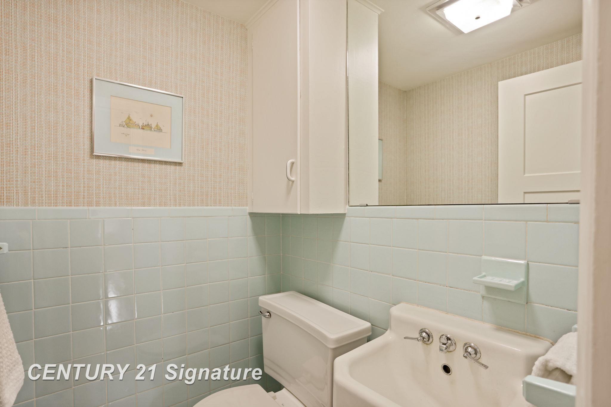 49 Benton Road Saginaw, MI 48602 - Photo 30 of 56 50195912-fb27e1f4-4290-4b4f-bc60-b000bc3606ea.JPG