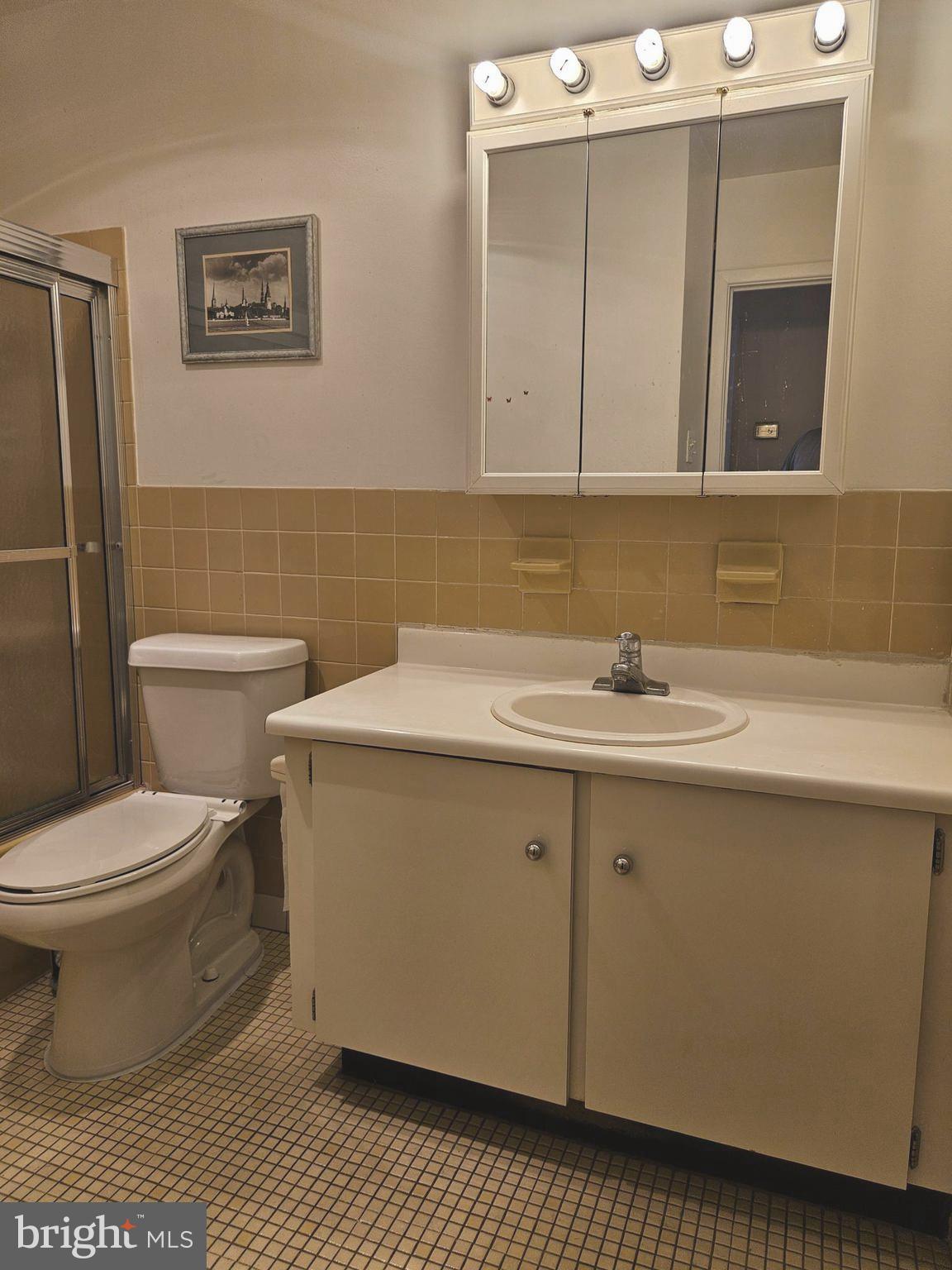809 Red Lion Road, Unit B24 Philadelphia, PA 19115 - Photo 7 of 12 Gallery Image 7