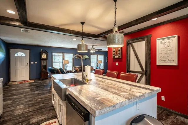 $669,000 | 1590 County Road 2816, Mabank, TX 75147