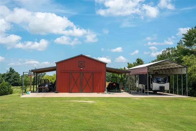 $669,000 | 1590 County Road 2816, Mabank, TX 75147