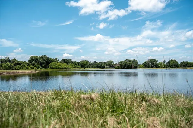 $669,000 | 1590 County Road 2816, Mabank, TX 75147