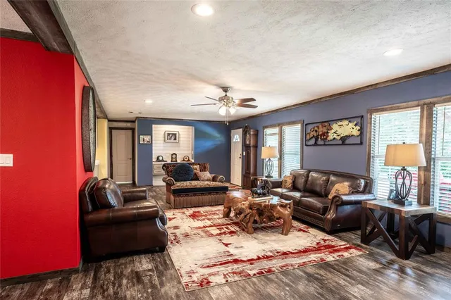 $669,000 | 1590 County Road 2816, Mabank, TX 75147