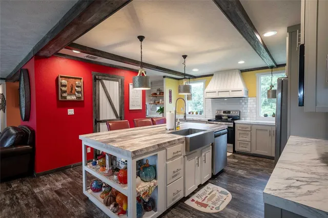 $669,000 | 1590 County Road 2816, Mabank, TX 75147