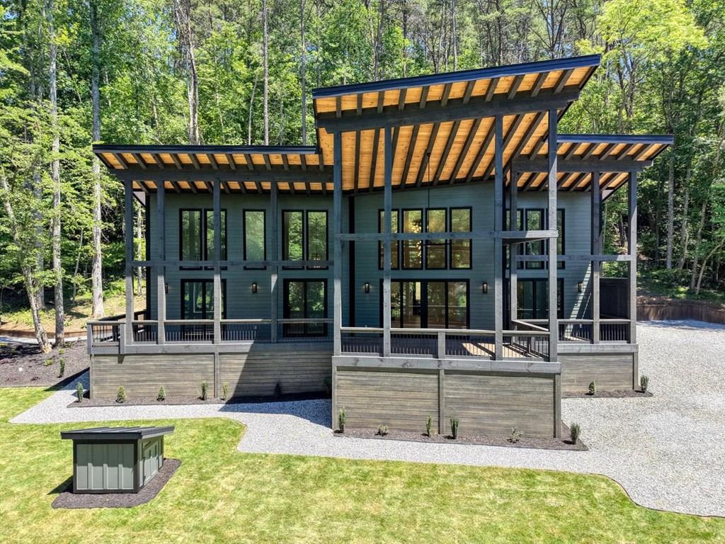 500 Williamstown Road Mineral Bluff, GA 30559 - Photo 1 of 71 Main View
