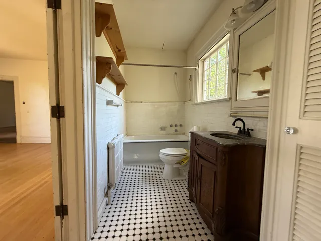 $359,900 | 712 Thomas Street, Stroudsburg, PA 18360