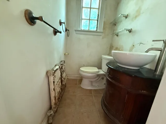 $359,900 | 712 Thomas Street, Stroudsburg, PA 18360