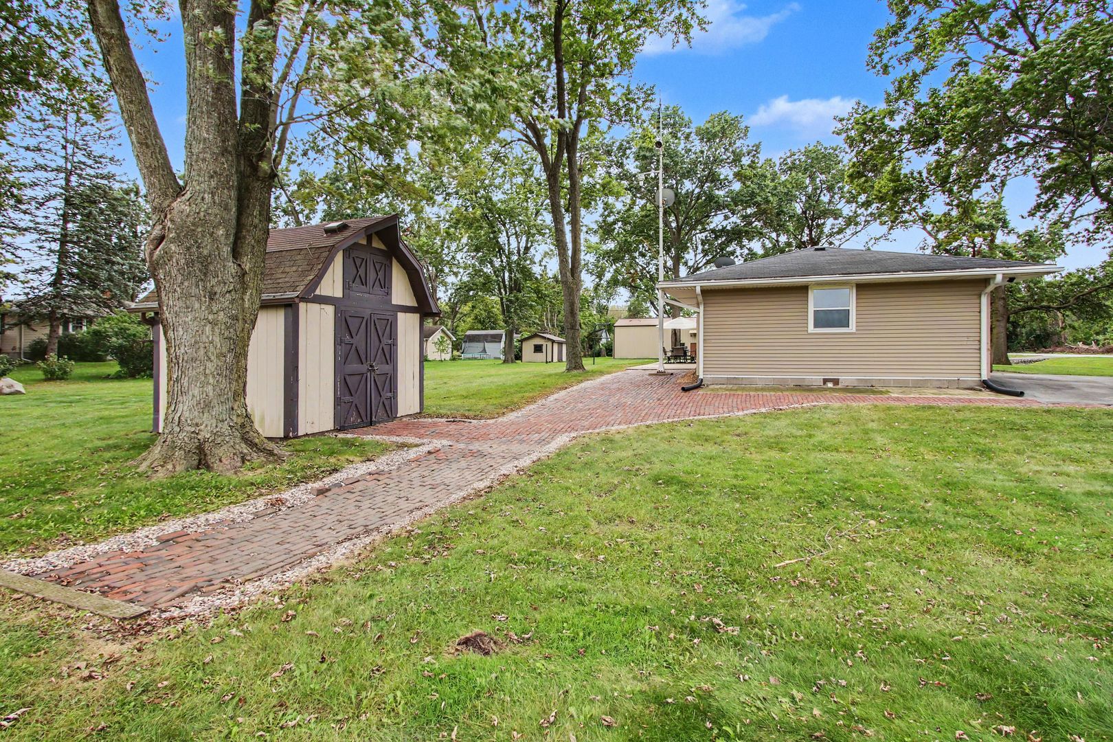18517 Frontage Road Lansing, IL 60438 - Photo 37 of 39 Gallery Image 37