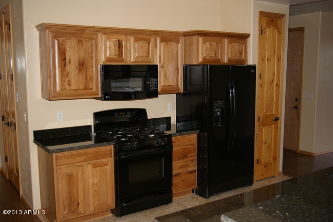 2961 West Alpine Rdg Road Show Low, AZ 85901 - Photo 5 of 17 Kitchen