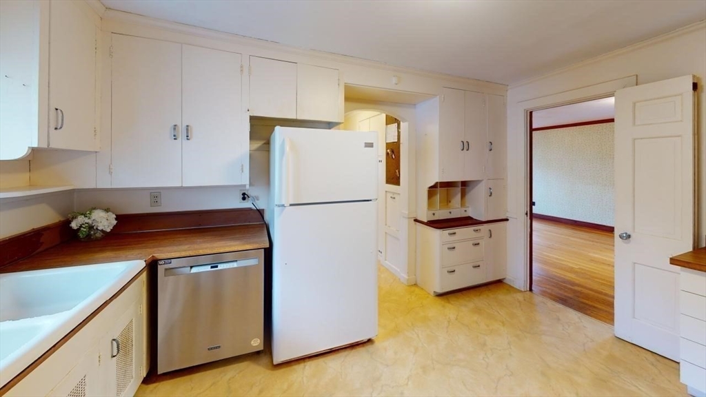 118 Berwick Road Attleboro, MA 02703 - Photo 11 of 40 Gallery Image 11