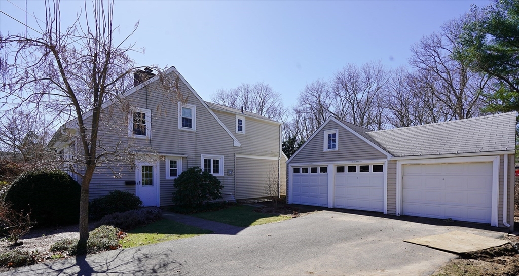118 Berwick Road Attleboro, MA 02703 - Photo 2 of 40 Gallery Image 2