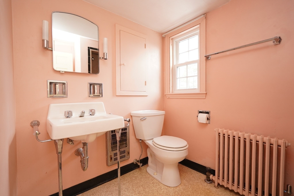 118 Berwick Road Attleboro, MA 02703 - Photo 24 of 40 Gallery Image 24