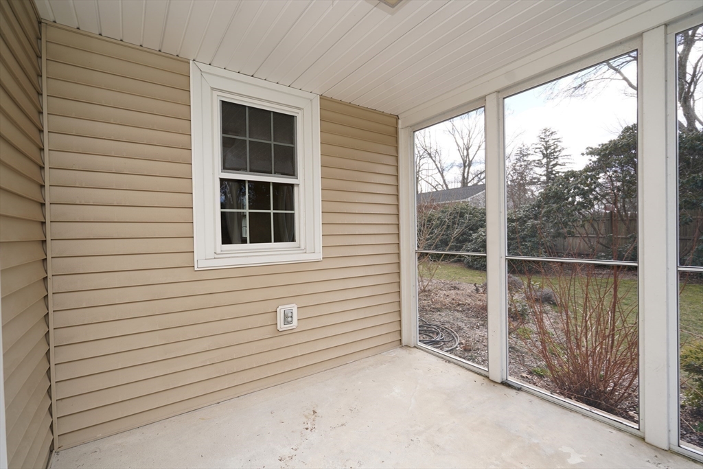 118 Berwick Road Attleboro, MA 02703 - Photo 34 of 40 Gallery Image 34