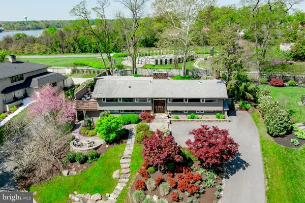 $1,550,000 | 1924 Thomas Drive, Annapolis, MD 21409
