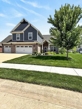 $469,000 | 1069 Forest Glen Drive, Greenfield, IN 46140