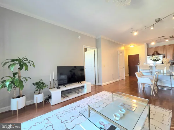 $2,200 | 11770 Sunrise Valley Drive, Unit 318, Reston, VA 20191