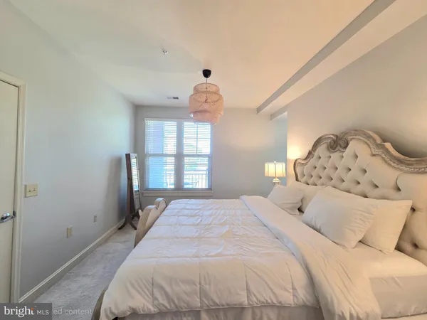 $2,200 | 11770 Sunrise Valley Drive, Unit 318, Reston, VA 20191