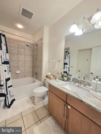 $2,200 | 11770 Sunrise Valley Drive, Unit 318, Reston, VA 20191