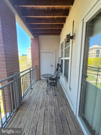 $2,200 | 11770 Sunrise Valley Drive, Unit 318, Reston, VA 20191