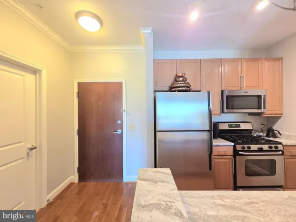 $2,200 | 11770 Sunrise Valley Drive, Unit 318, Reston, VA 20191
