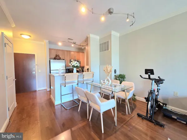 $2,200 | 11770 Sunrise Valley Drive, Unit 318, Reston, VA 20191