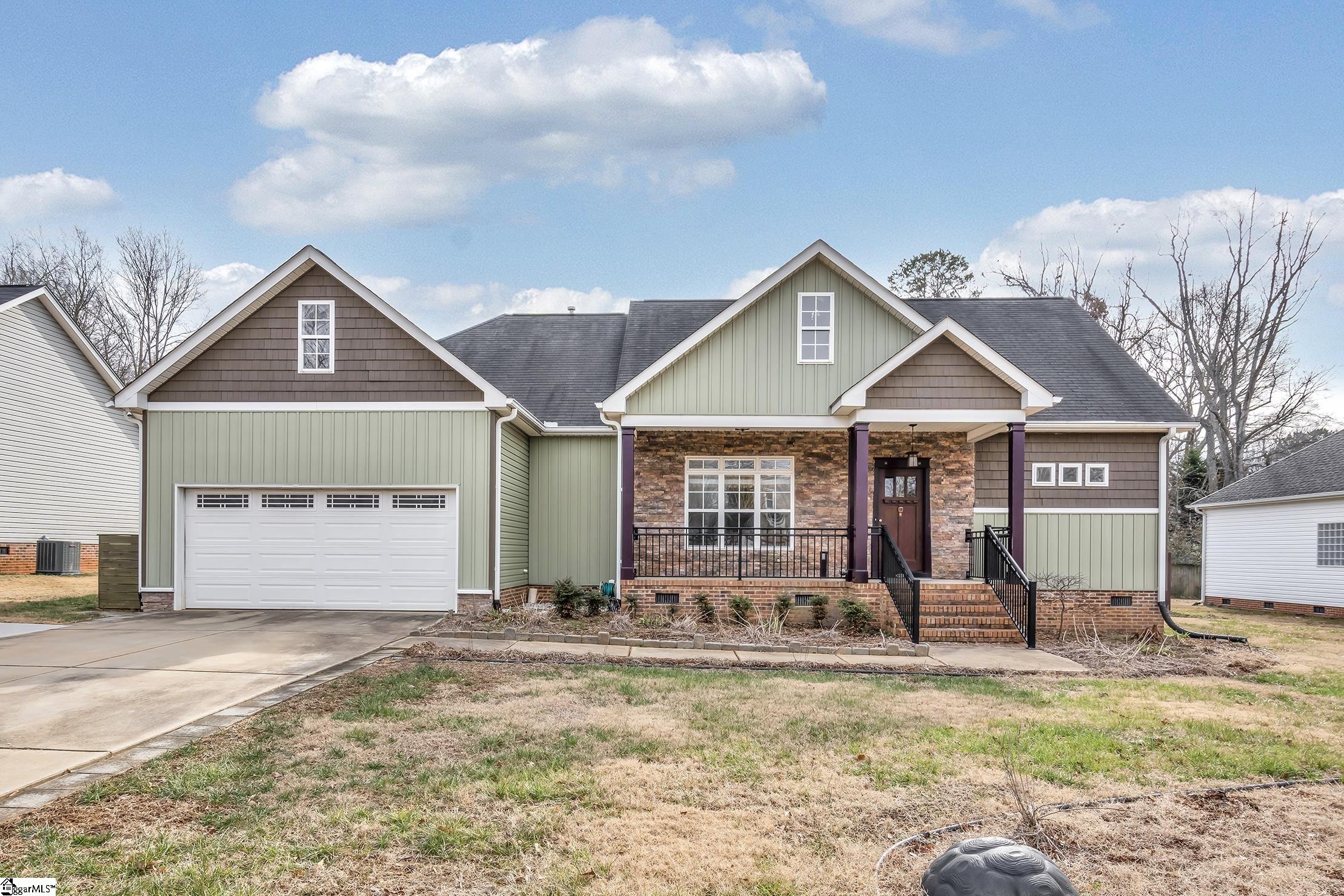 533 Davenport Road Simpsonville, SC 29680 - Photo 1 of 23 Gallery Image 1