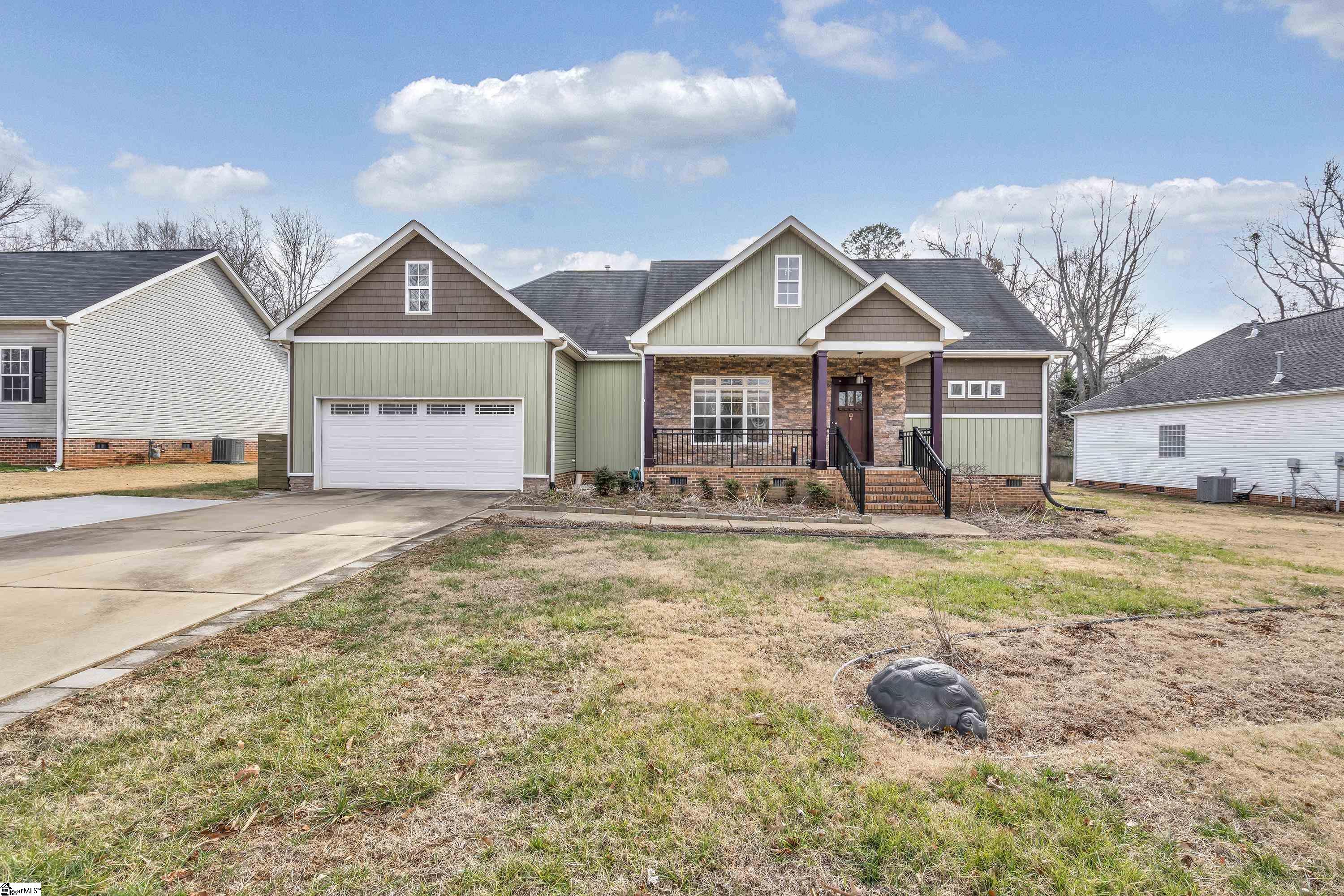 533 Davenport Road Simpsonville, SC 29680 - Photo 3 of 23 Gallery Image 3