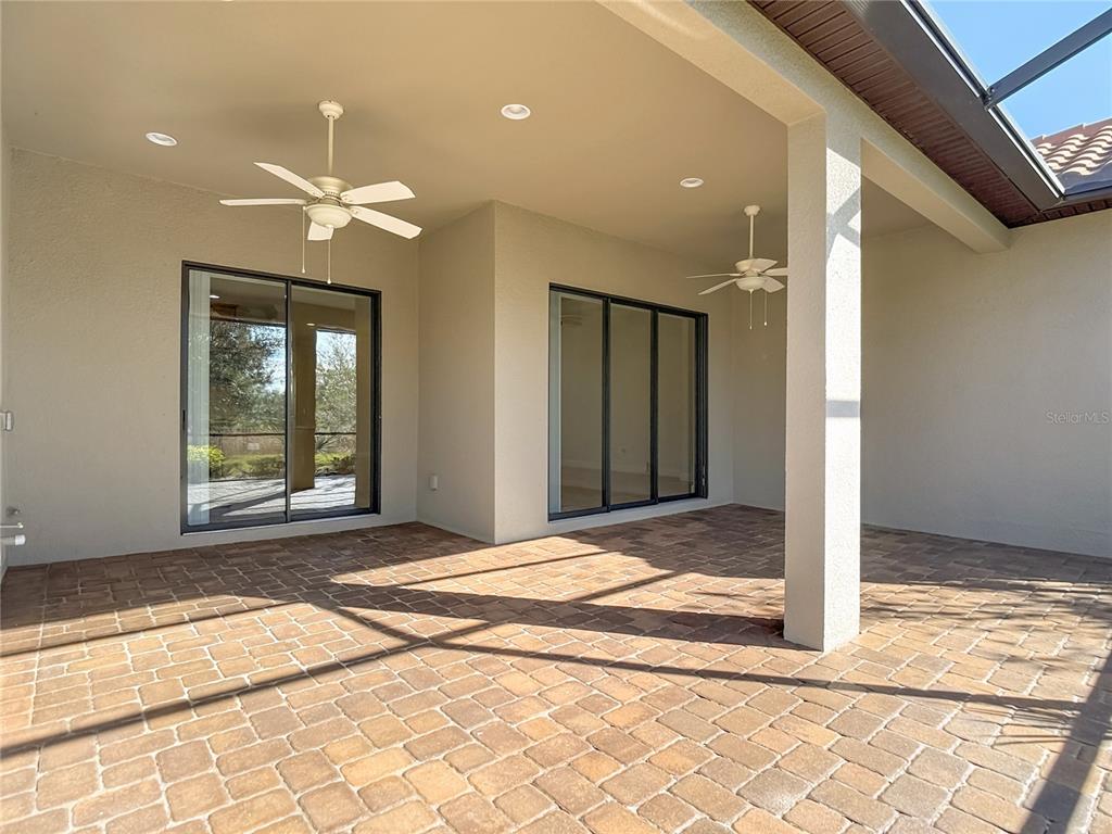 8613 Grand Alberato Road Tampa, FL 33647 - Photo 42 of 56