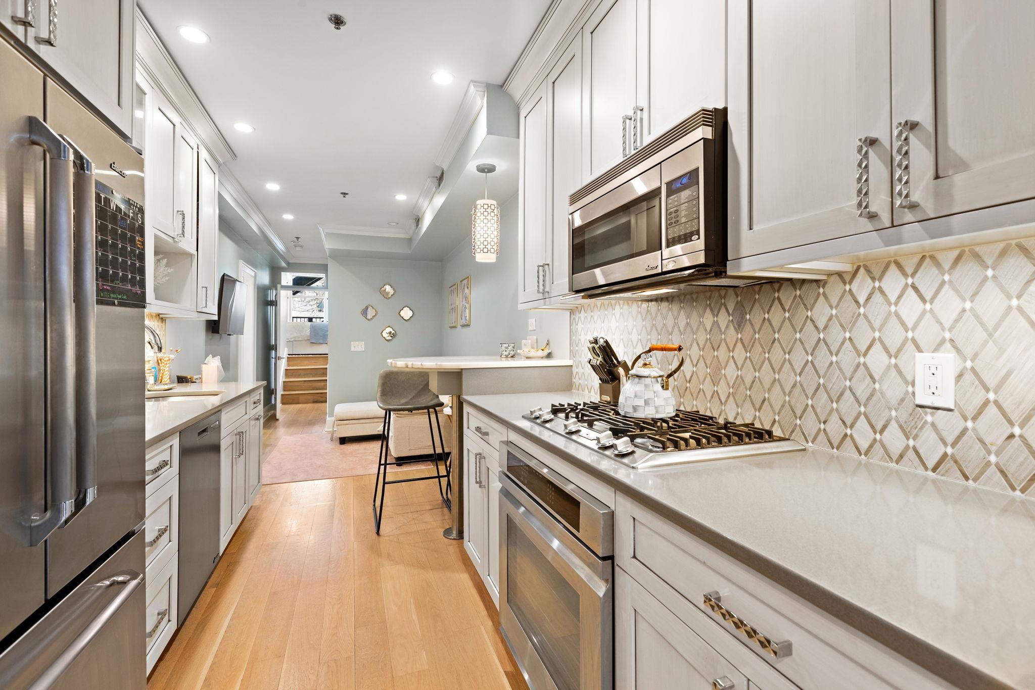 529 Jefferson Street, Unit 4 Hoboken, NJ 07030 - Photo 3 of 12