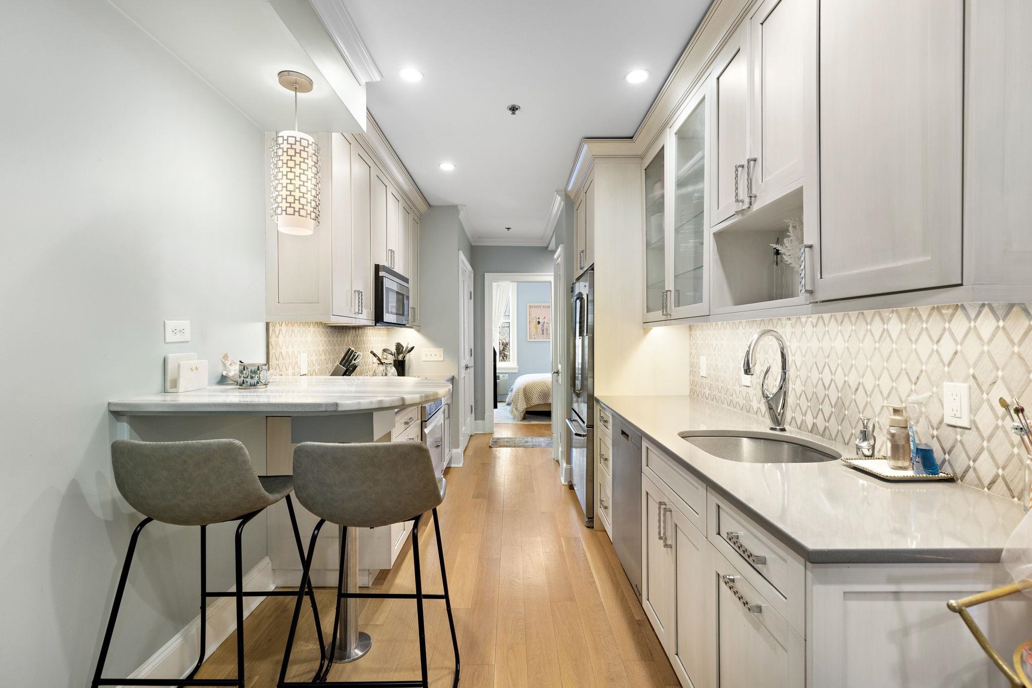 529 Jefferson Street, Unit 4 Hoboken, NJ 07030 - Photo 5 of 12