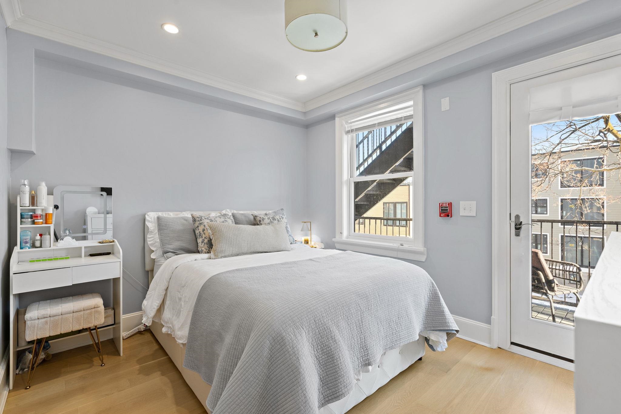 529 Jefferson Street, Unit 4 Hoboken, NJ 07030 - Photo 9 of 12