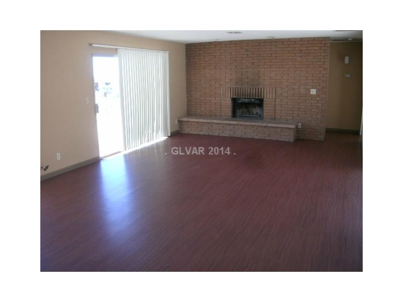 516 North Racetrack Road Henderson, NV 89015 - Photo 16 of 32 Den.
