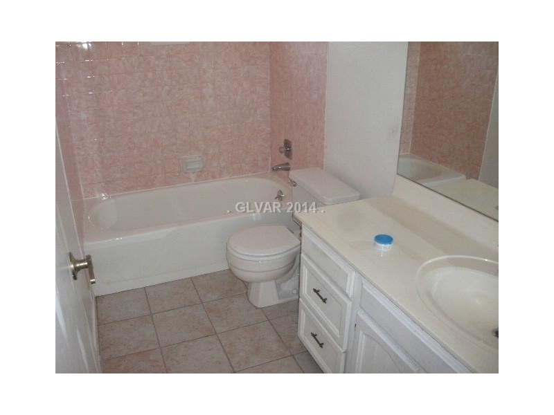 516 North Racetrack Road Henderson, NV 89015 - Photo 23 of 32 Bathroom.