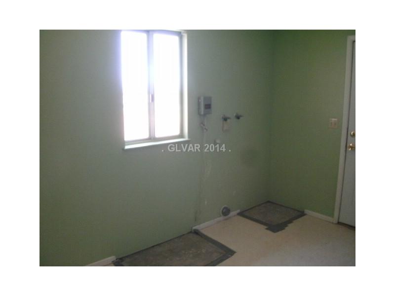 516 North Racetrack Road Henderson, NV 89015 - Photo 24 of 32 Laundry Rm/Area.