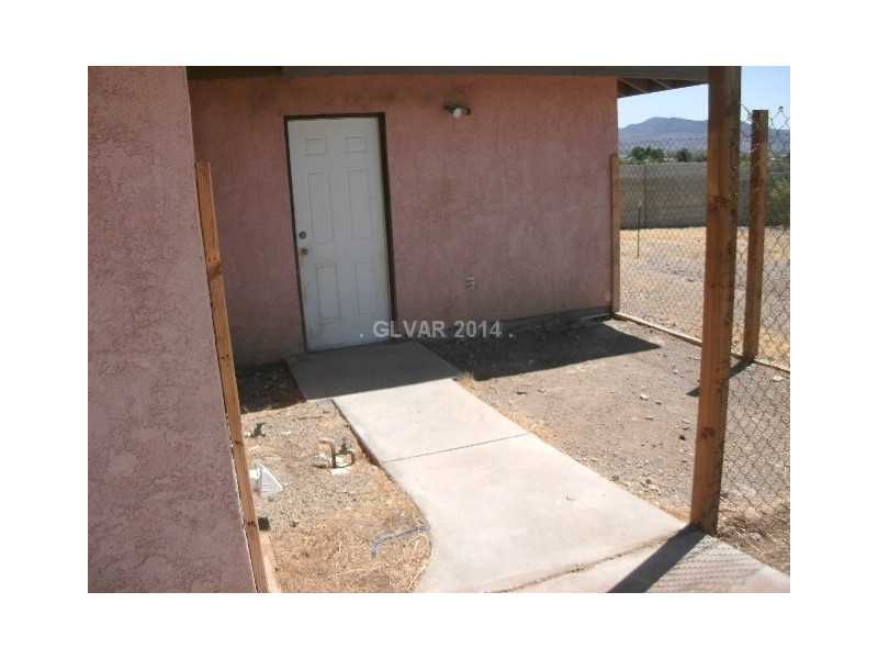 516 North Racetrack Road Henderson, NV 89015 - Photo 31 of 32 Yard/Garden.