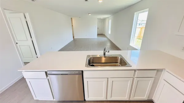 $1,800 | 113 Lisa Marie Drive, Angleton, TX 77515