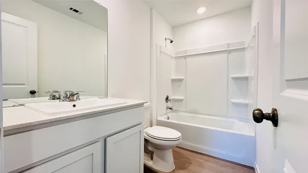 $1,800 | 113 Lisa Marie Drive, Angleton, TX 77515