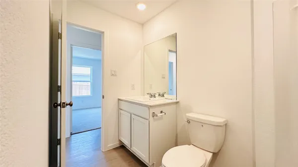 $1,800 | 113 Lisa Marie Drive, Angleton, TX 77515