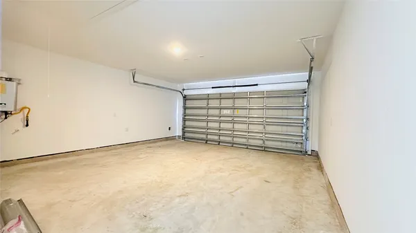 $1,800 | 113 Lisa Marie Drive, Angleton, TX 77515