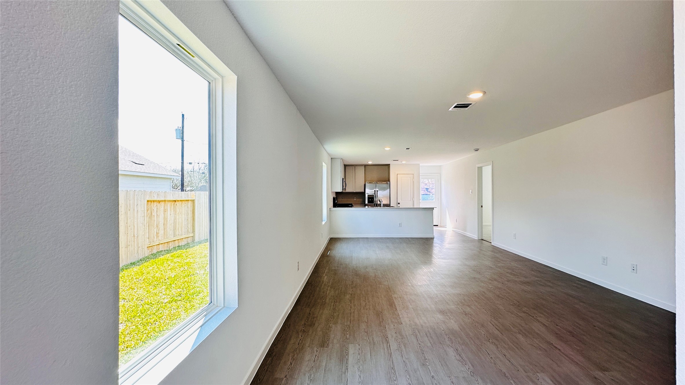 113 Lisa Marie Drive Angleton, TX 77515 - Photo 6 of 28