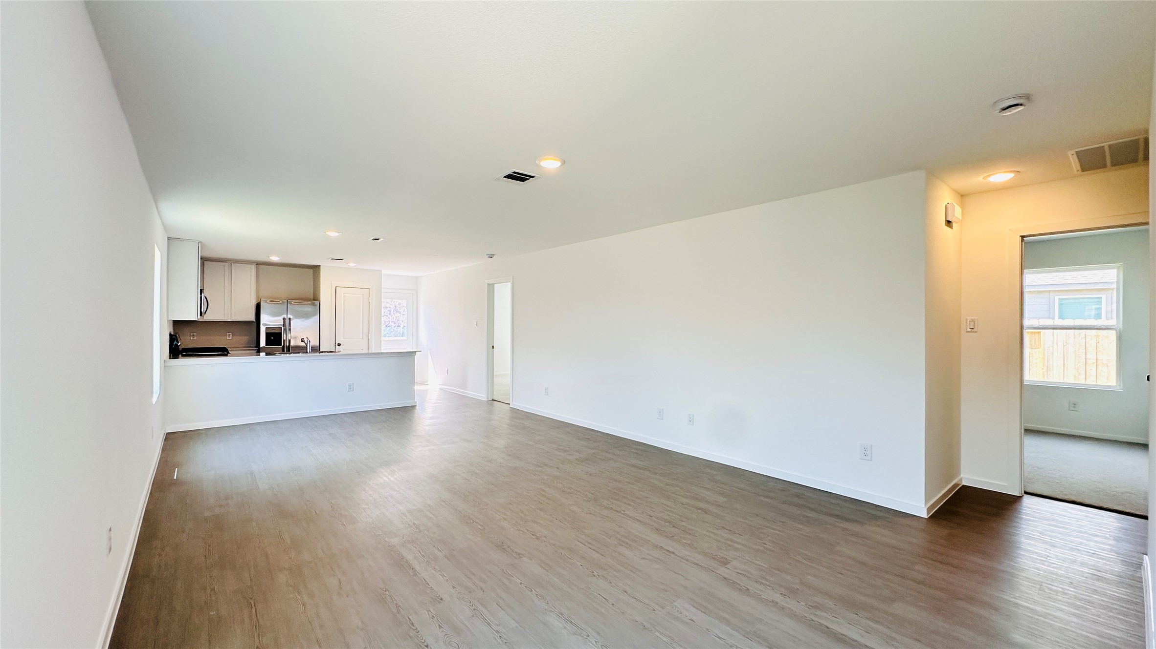 113 Lisa Marie Drive Angleton, TX 77515 - Photo 7 of 28