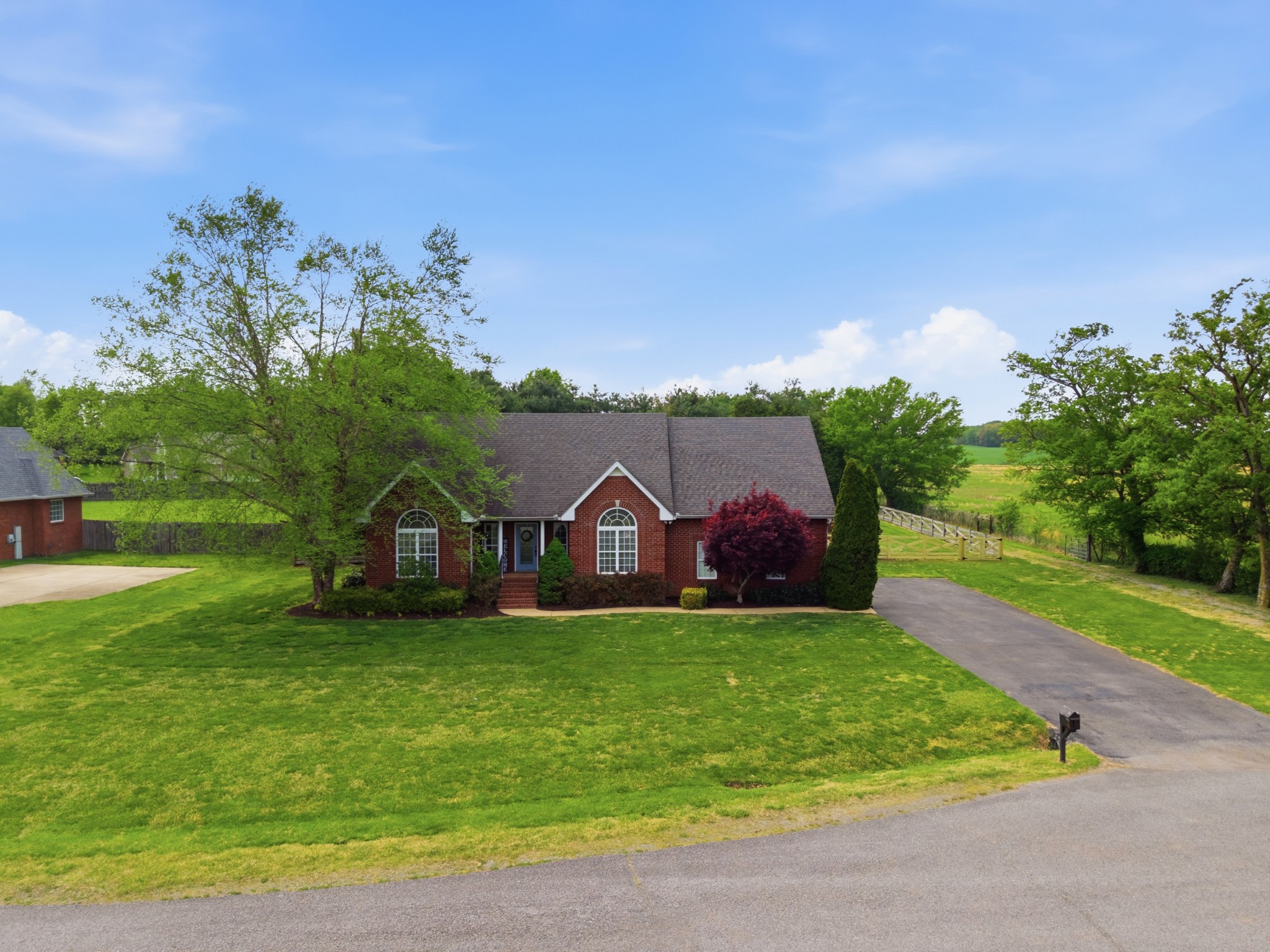 1013 Weiss Road Cottontown, TN 37048 - Photo 2 of 41