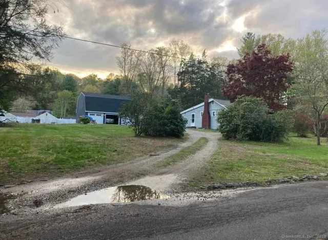 $299,900 | 5 Shepaug Road, Newtown, CT 06482