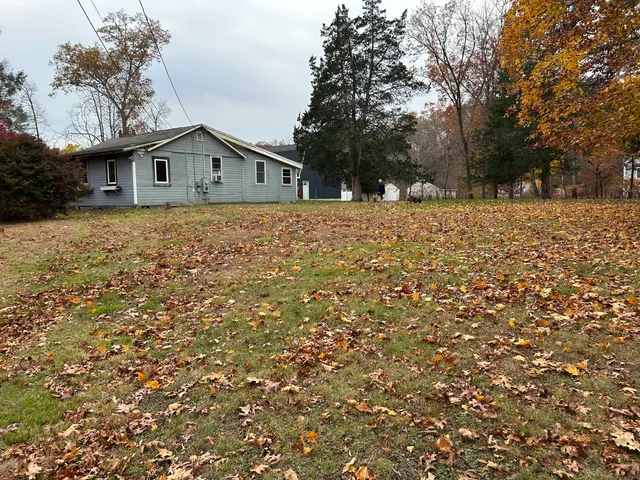 $299,900 | 5 Shepaug Road, Newtown, CT 06482