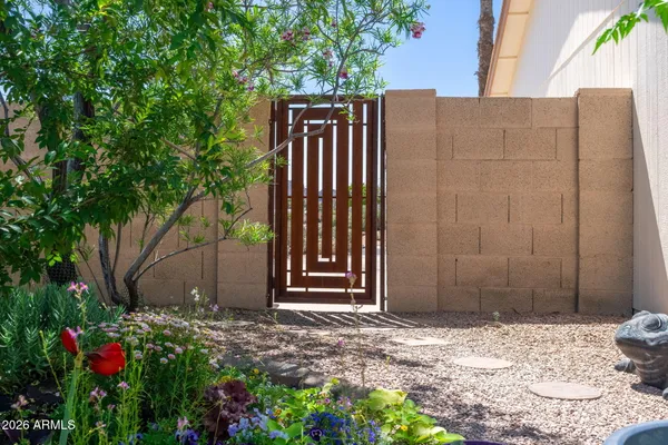 $724,900 | 2346 East Mescal Street, Phoenix, AZ 85028
