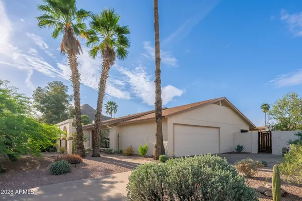 $724,900 | 2346 East Mescal Street, Phoenix, AZ 85028