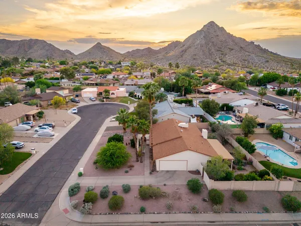 $724,900 | 2346 East Mescal Street, Phoenix, AZ 85028