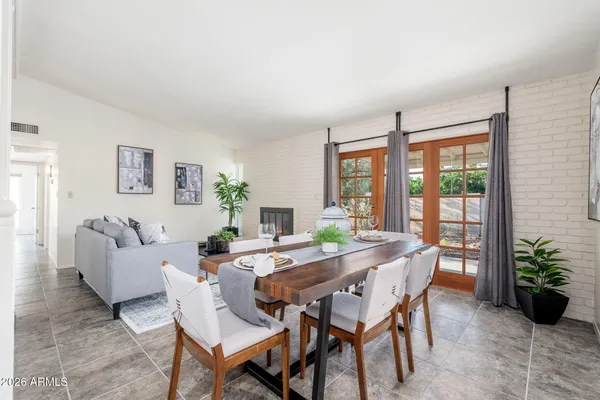 $724,900 | 2346 East Mescal Street, Phoenix, AZ 85028