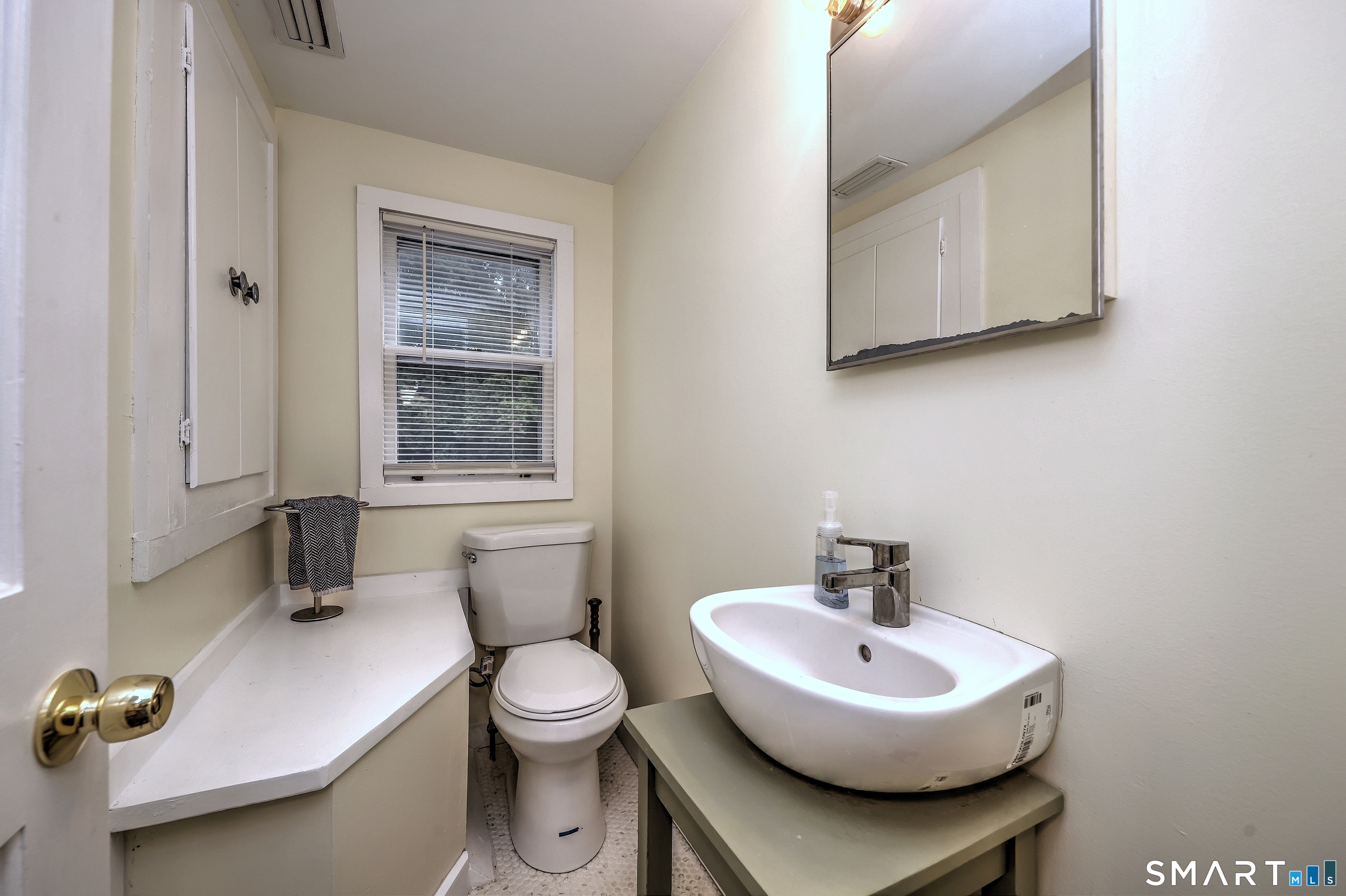 475 West Woods Road Hamden, CT 06518 - Photo 31 of 36 Gallery Image 31
