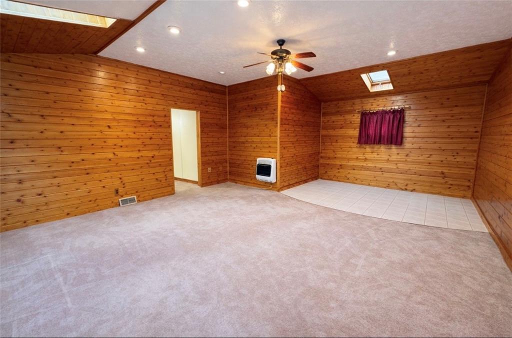 309 Emerson Street Vandergrift, PA 15690 - Photo 14 of 36